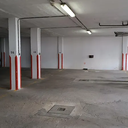 Apartment Sherryflat Merito - Parking
